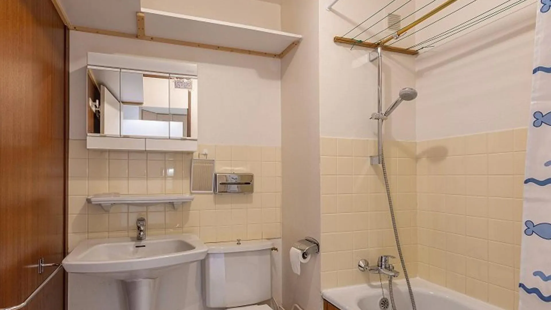 Studio Confortable Au Pied Des Pistes A Plagne Centre Avec Balcon Ensoleille - Fr-1-351-115 La Plagne